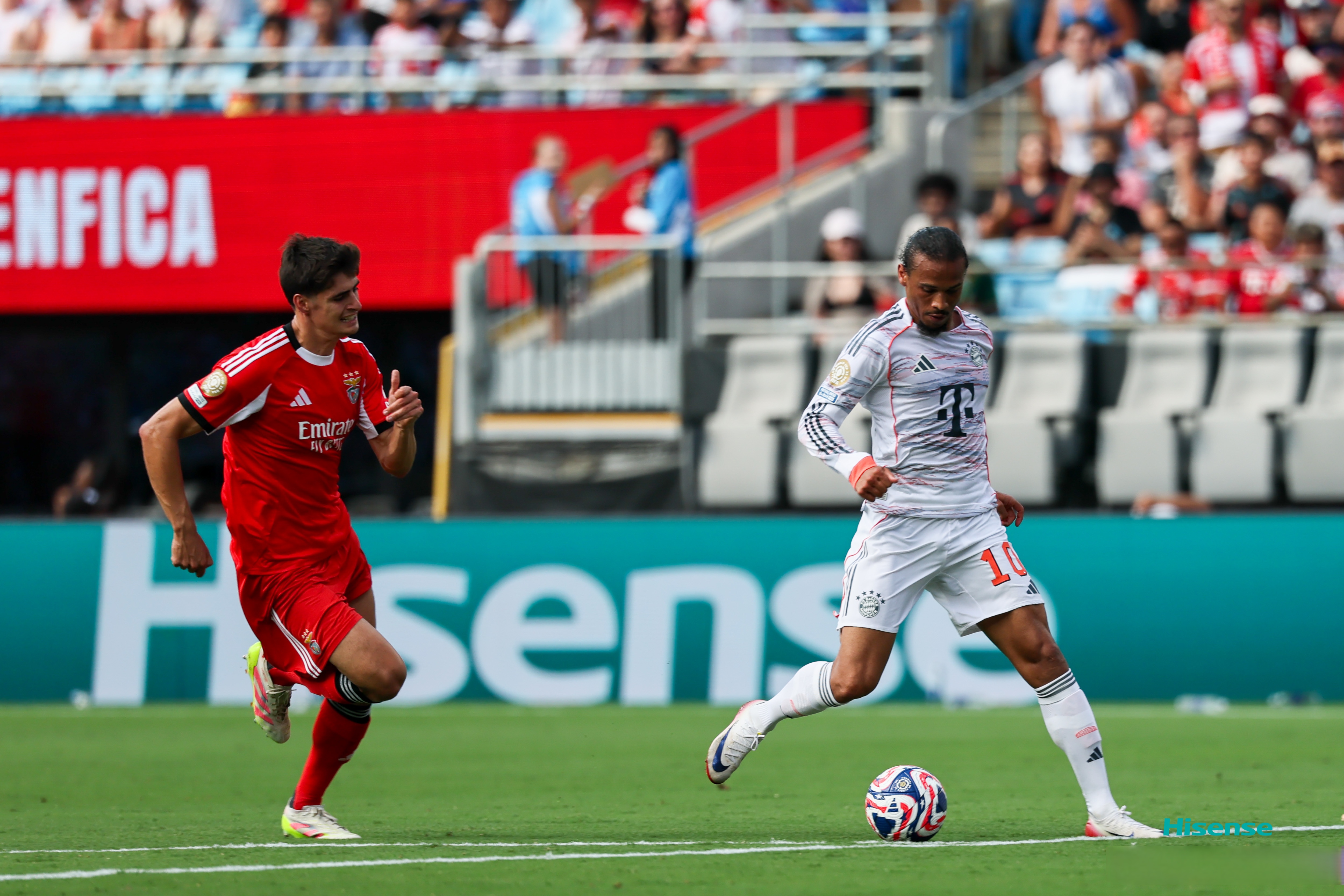 里程碑夜！布莱顿防线松动；西甲转会期刷纪录；质疑声仍在；身体对抗强度拉满的简单介绍