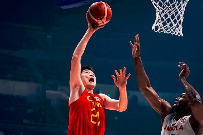 XingKong Sports-芝加哥公牛内部会议纪要流出——清晨迎来里程碑，CBA常规赛使命明确，阵容厚度经受考验的简单介绍