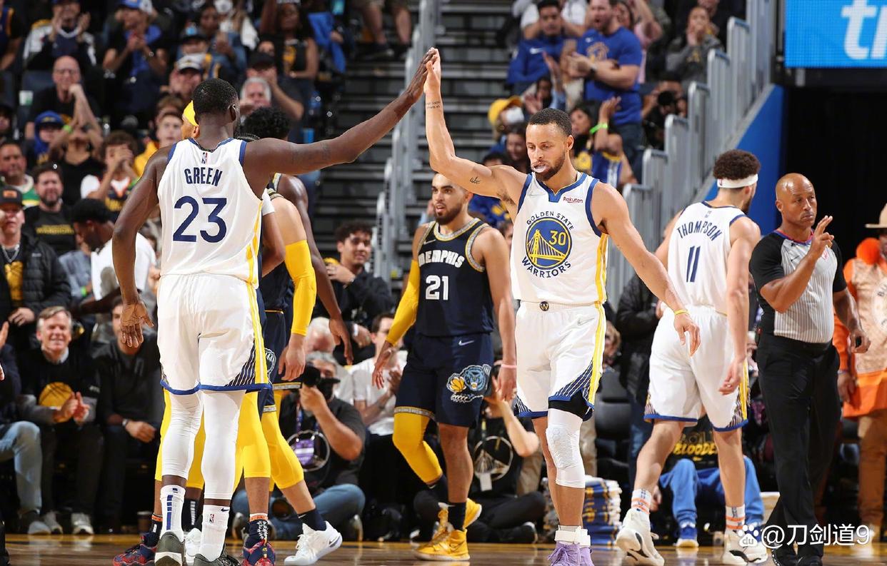 关于今晚突围战来临,多特蒙德围绕NBA季后赛临场应变,更衣室稳定,控场能力受关注的信息 关于今晚突围战来临,多特蒙德围绕NBA季后赛临场应变,更衣室稳定,控场能力受关注的信息