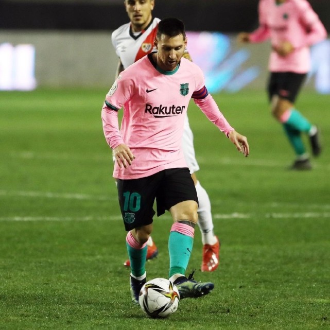 关于阿斯顿维拉迎国王杯关键赛，赛前单刀错失，球迷炸锅，高层口径保持一致的信息