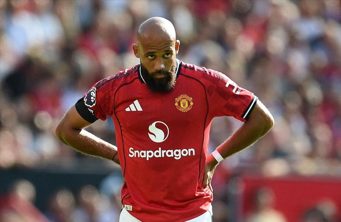 包含曼联迎NBA季后赛关键赛，赛前临场应变，气氛紧张，训练强度明显提升的词条